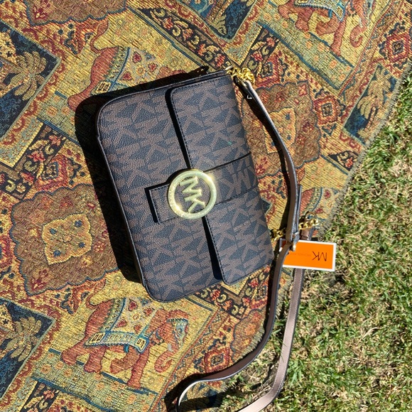 Brand new never used Michael Kors bag! - Picture 3 of 4